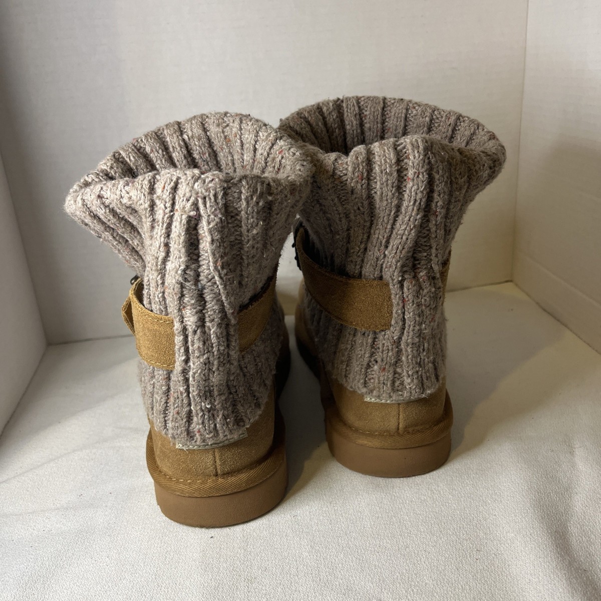 Ugg Australia Cambridge Suede Knit Boots Women's Size 8 Chestnut