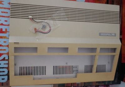 Commodore 128 Case With Screws Classic 8 Bit Computer 230524