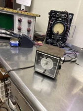 Vintage Sony 6RC-23 Telechron Solid State 6 Transistor Radio w/ Alarm & AM Radio