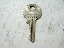 Vintage Yale & Towne Key # 4H490 Showing Age/Wear Made In USA