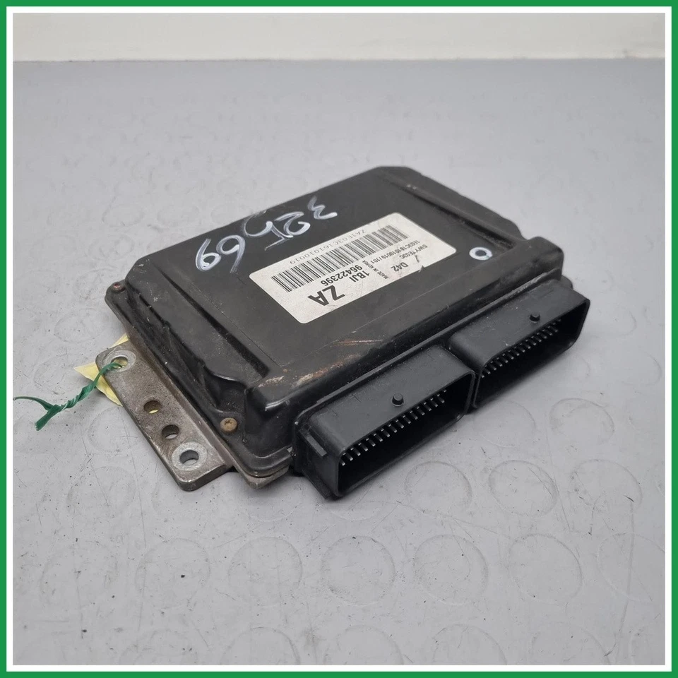 Centralina Motore Iniezione ECU 5WY1E03C Chevrolet Nubira SW 96422396 2005 Usato - Immagine 2 di 4