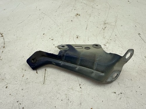 Volkswagen Golf VIII 2023 Vorne Halterung Kotflügel 5H0821136 LAA11175