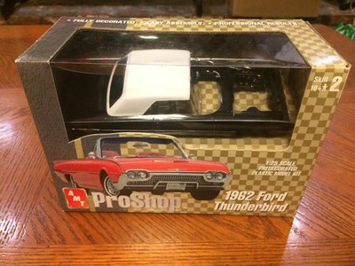 2002 AMT PROSHOP 1962 FORD THUNDERBIRD 1:25 SEALED MODEL KIT #31834-1HD RARE WOW