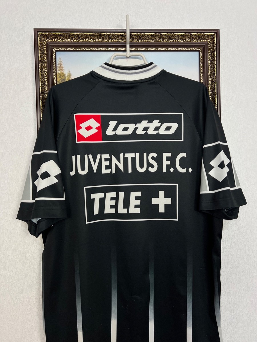 Vintage 2000's Lotto Juventus Football Train Shirt Soccer Jersey