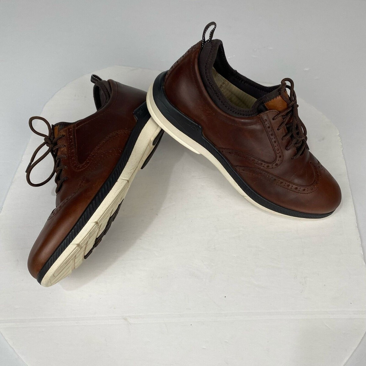 Johnston & Murphy XC4 Lancer Wingtip Shoe Size 9 M Brown 