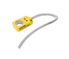 Turck Bi20R-Q14-AP6X2 Inductive Ring Sensor 9" Lead 1406300