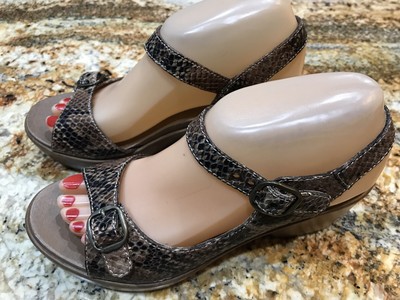 dansko joanie sandals