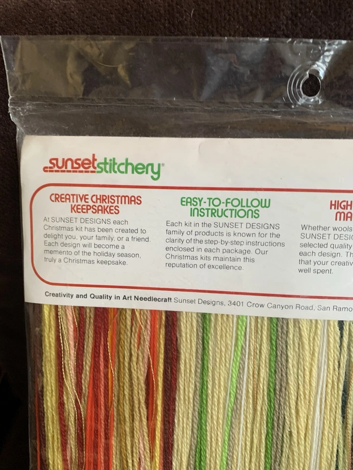 VTG NOS Embroidery Sunset Stitchery Natures Wreath Christmas Keepsake #2080 70’s - Image 4 of 4