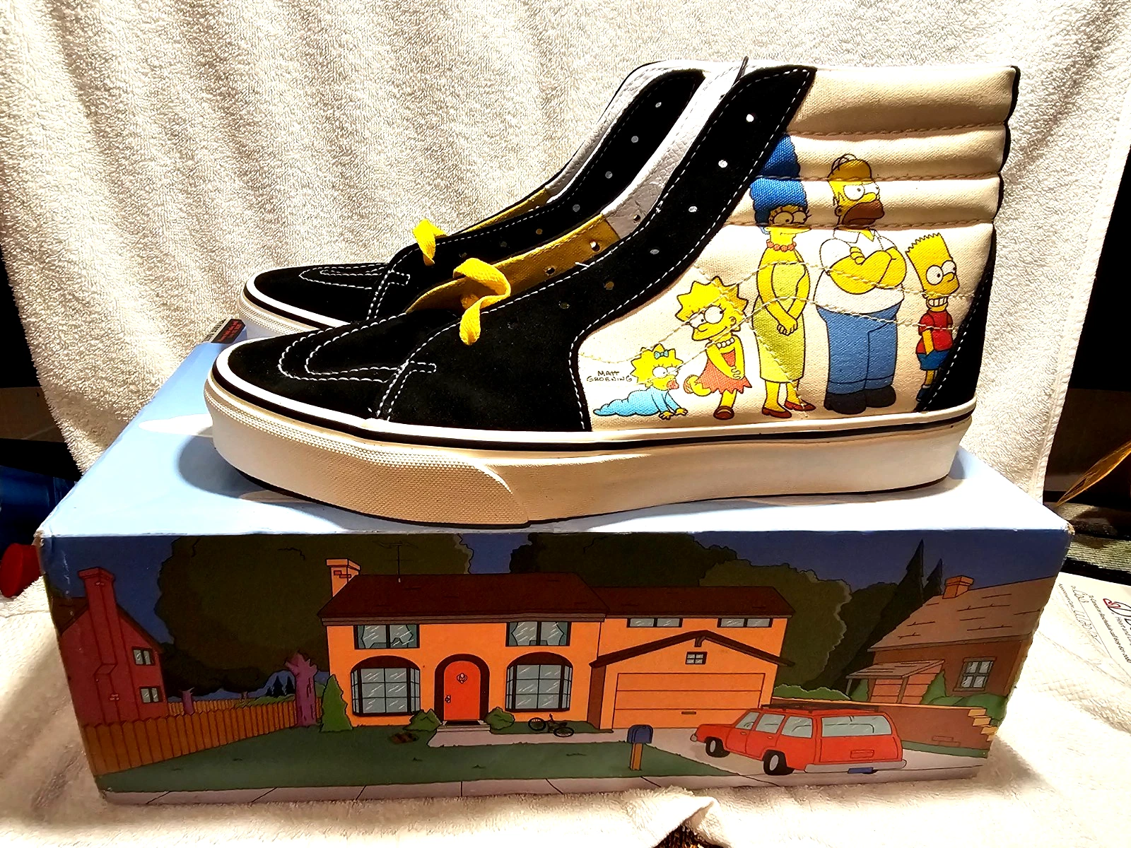 Vans Sk8 Hi The Simpson Family Portrait VN0A4BV617E taglia 10 5 nuovo con scatola