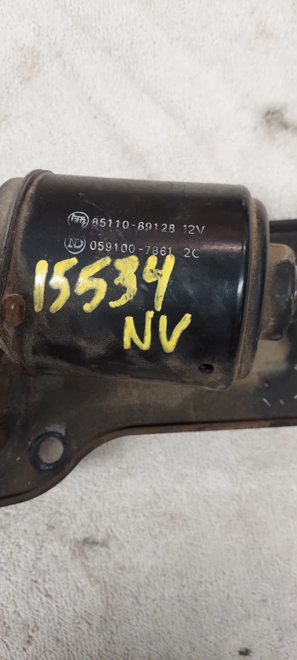 79-83 TOYOTA PICKUP TRUCK HILUX Windshield Wiper Motor OEM NIPPON DENSO ROUND Foto 2 de 4
