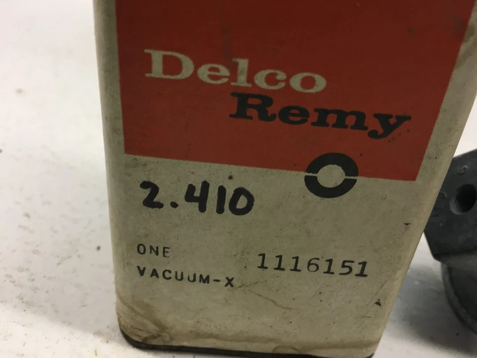 NOS 1959 Buick LeSabre Invicta Electra Distributor Vacuum Control 1116151 - Image 2 of 4