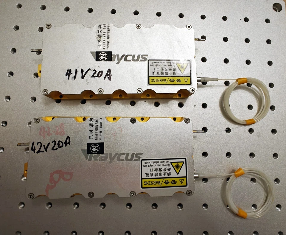 Bomba de diodo láser 100W 200W 400W 500W 915nm con cable de fibra óptica acoplado SMA905 Foto 2 de 4