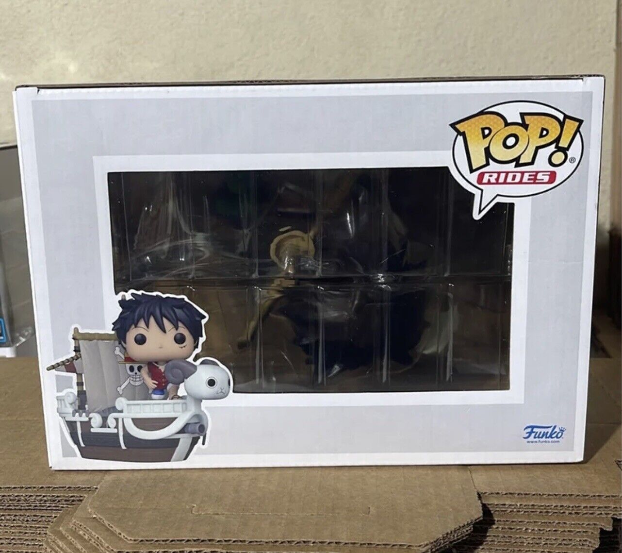 Funko Pop! One Piece Luffy With Going Merry 111 Exclusivo Original - Moça  do Pop - Funko Pop é aqui!