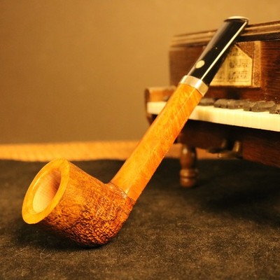 Mastro de Paja， The handmade Shinan pipe made by San Shen