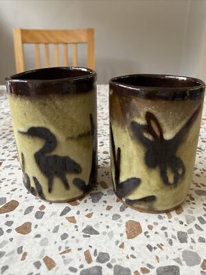 Ghita Levin Kunstkeramik Kaffeetassen signiert Holz gebrannt Libelle Storch