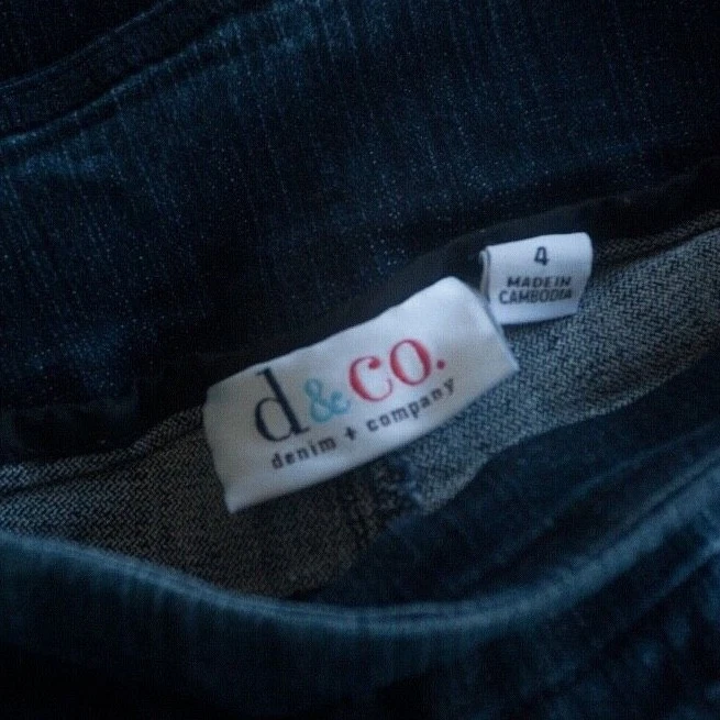 Denim Co. QVC Size 4 Embroidered Pocket Dark Wash Pull On 5