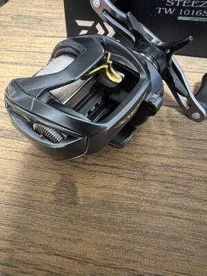 Daiwa STEEZ A TW 1016SHL /fishing /Reel /Some scratches and stains