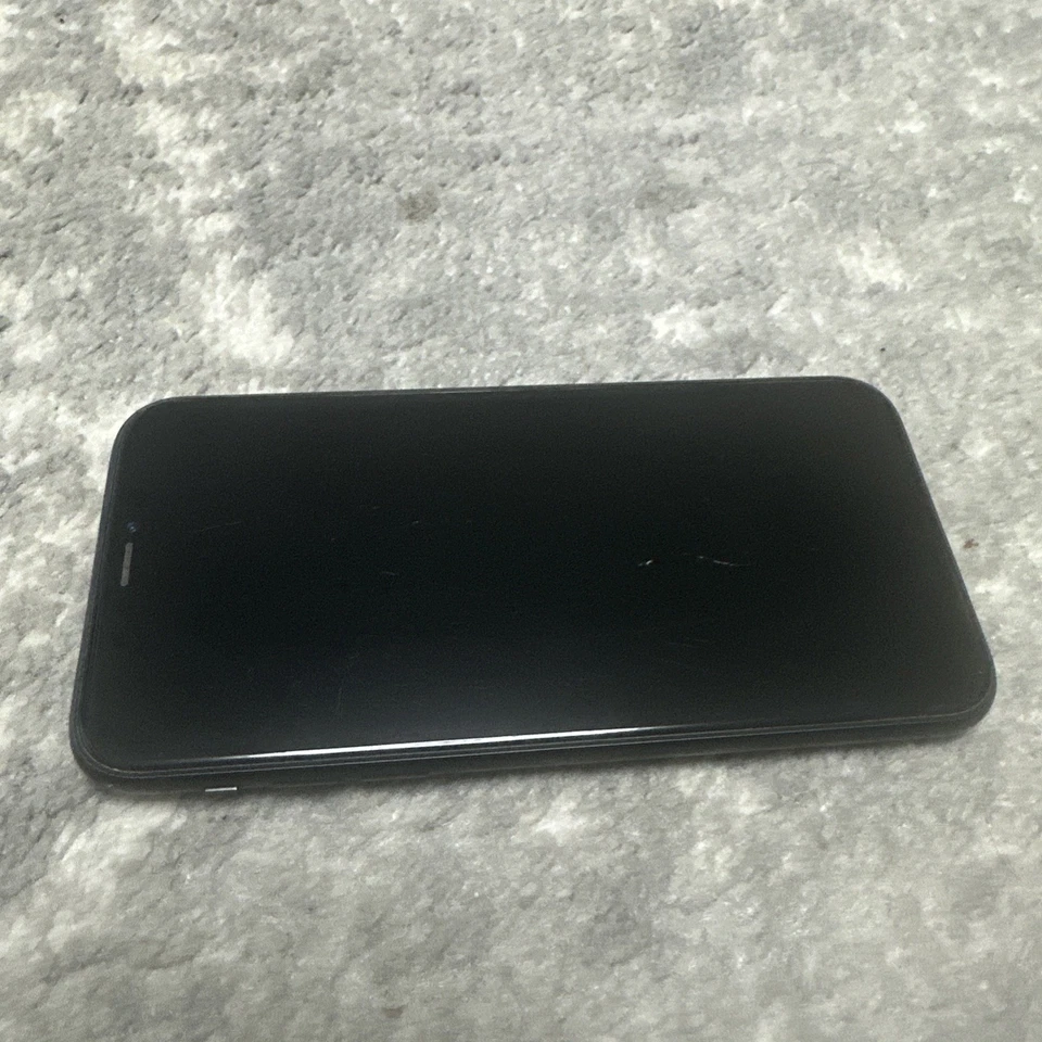 Apple iPhone XR 64GB Smartphone - Black (Unlocked) 80% 🔋  - Image 3 of 4