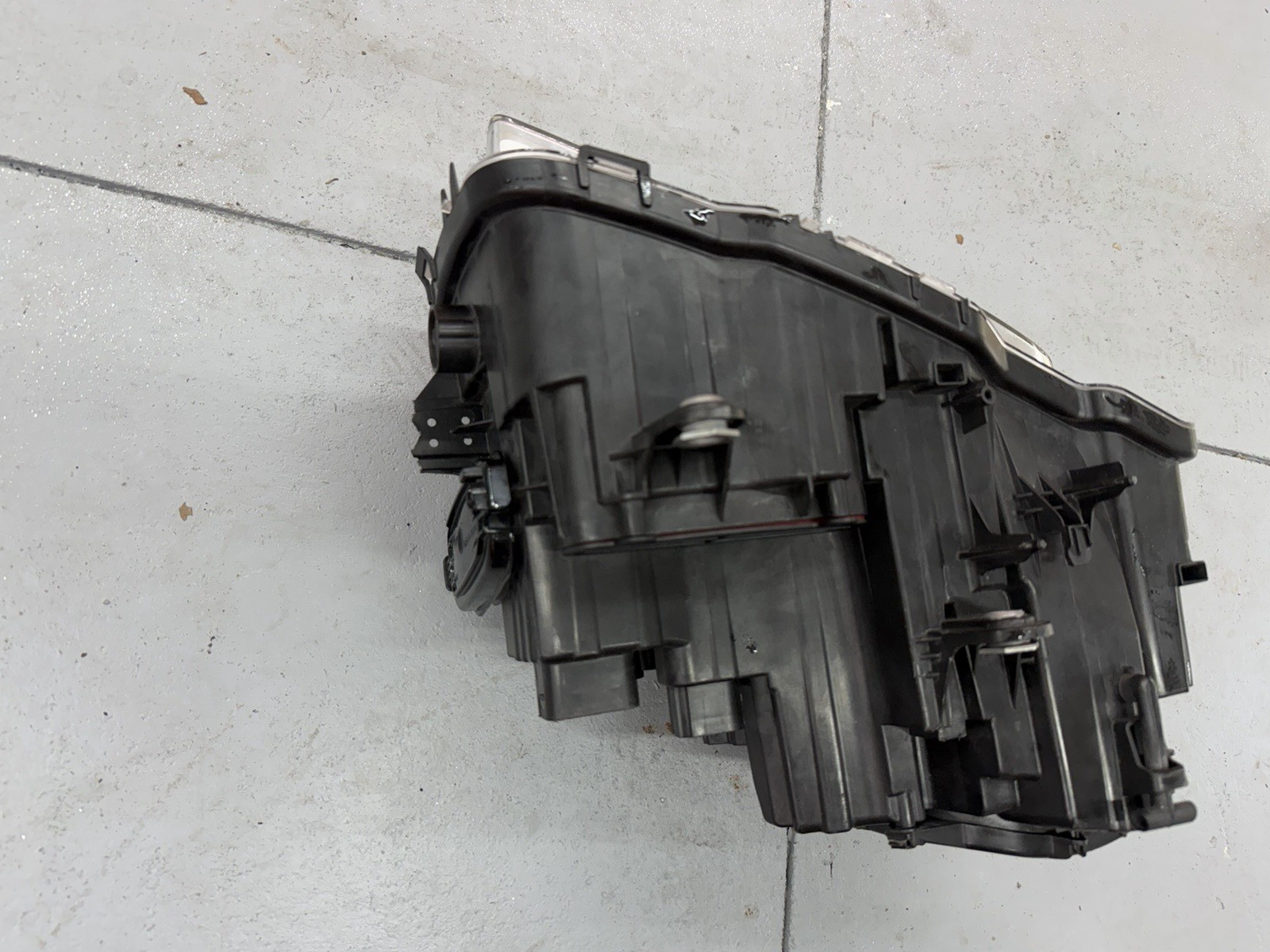 Rolls-Royce Ghost Left Headlight P/N 7349997