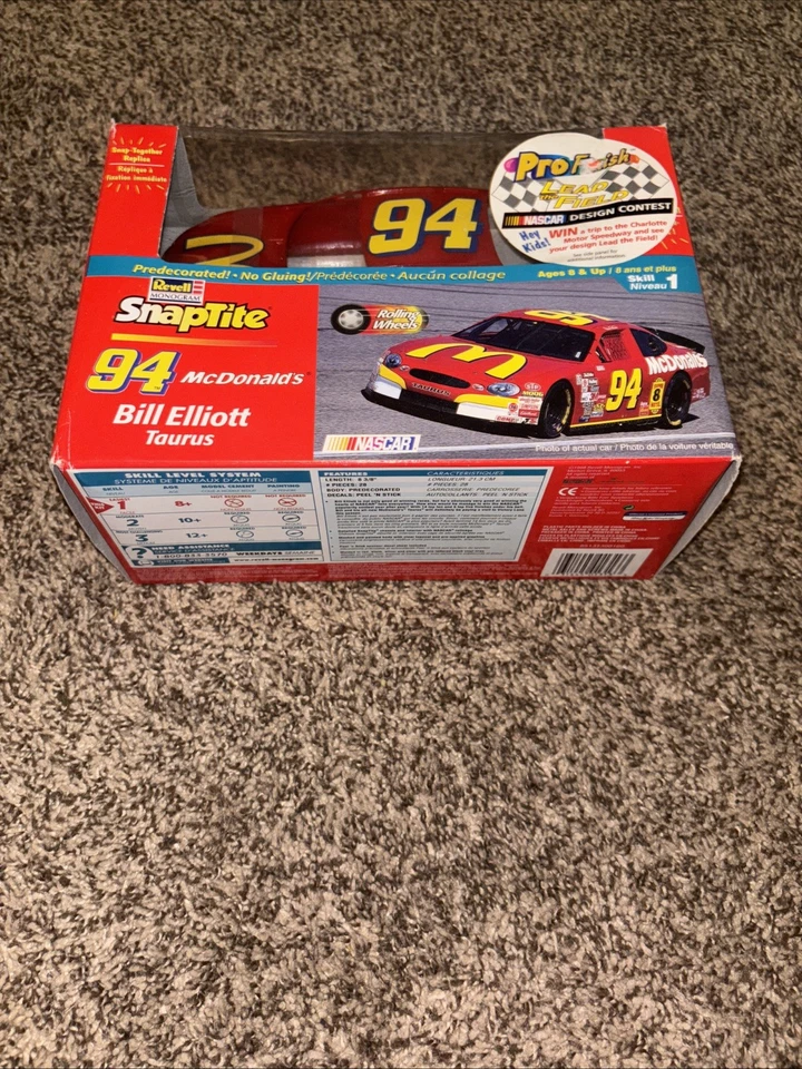 SnapTite McDonalds Bill Elliot Nascar Foto 4 de 4