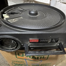 Kodak Carousel 750 35mm Slide Projector Tabletop Projection, Black