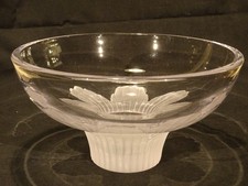 Grande coupe en cristal Vannes décor taillé  Ø 27,5 cm  3,150 kg
