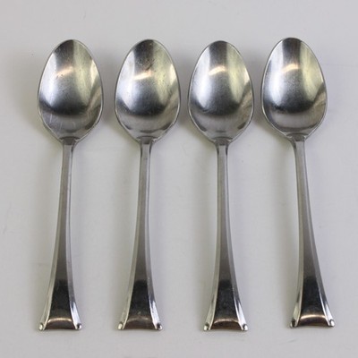Set Aus 4 Gorham Theme II 18/8 Edelstahl Suppenlöffel Silber