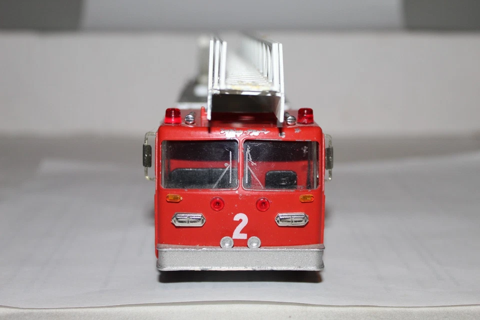 CONRAD #5509 LTI Tower Ladder City of Miami Fire Rescue Aerial 2 - Image 3 of 4