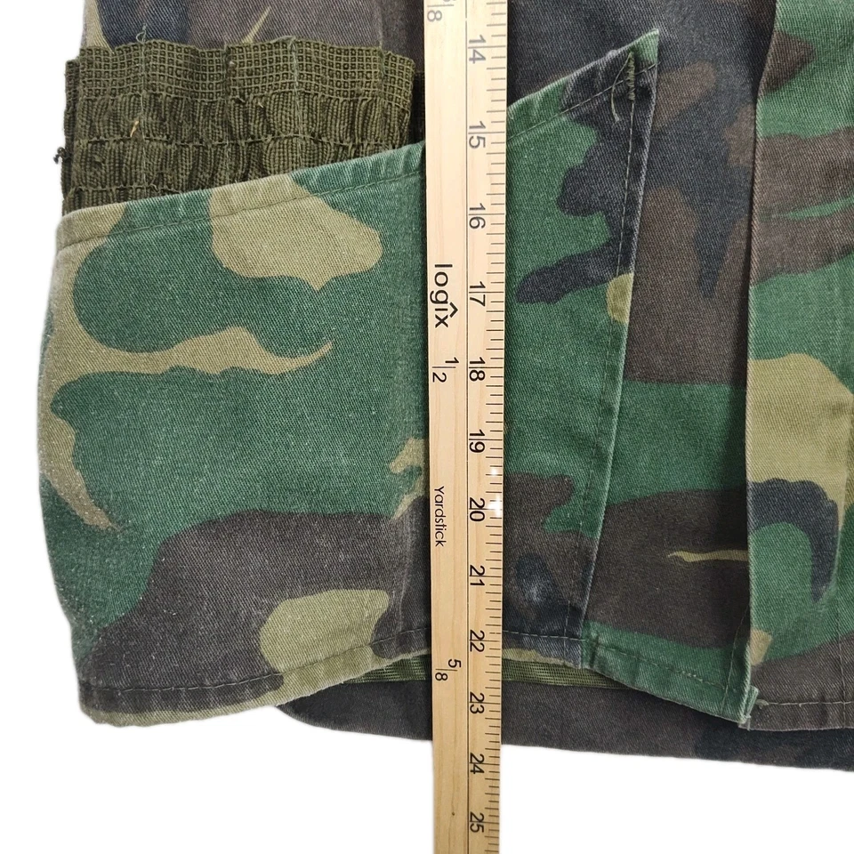 Vintage Ranger full-zip camouflage hunting vest with many pockets, men's Medium - Image 4 of 4