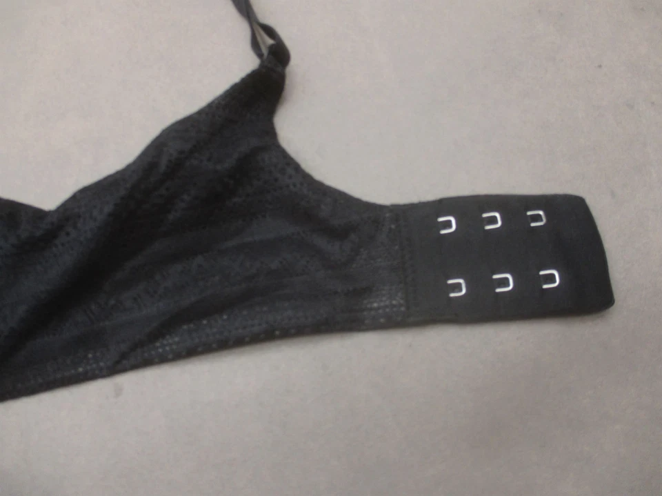 30AA Uni Qlo Mujer Negro Inalámbrico Forrado Cierre Trasero Encaje Camiseta Sujetador 10K Foto 4 de 4