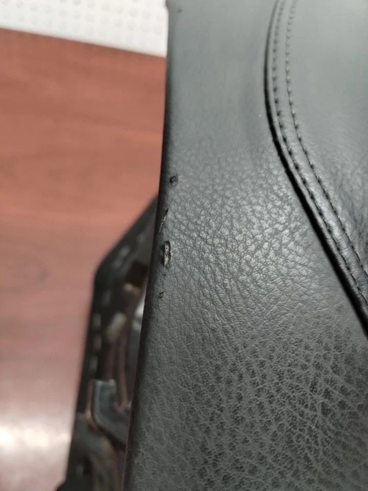 Сиденье основное седло Triumph 2007-2012 Tiger 1050 T2300669 от оригинального производителя - Изображение 4 из 4