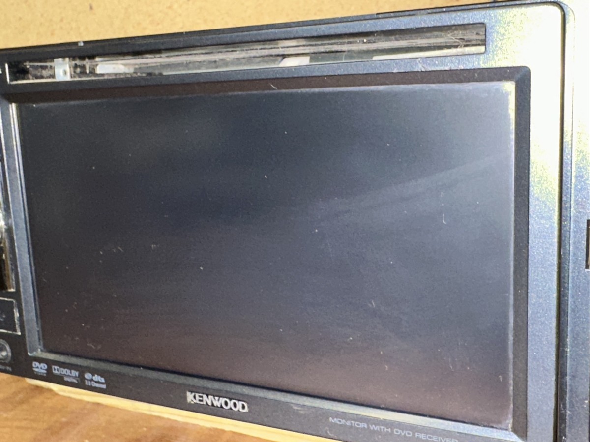 Kenwood DDX-318bt Monitor / DVD Receiver Front USB Input 6.1