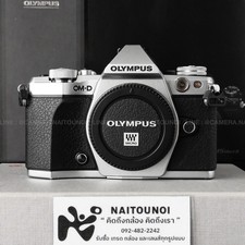    Olympus OM-D E-M5 II Silver  Near Mint  Fully Functional  Body Only