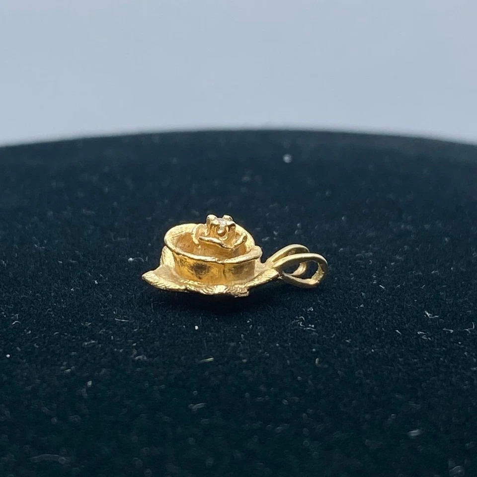 13k Yellow Gold Melee Diamond Rose Motif Pendant 2.8g - Image 3 of 4
