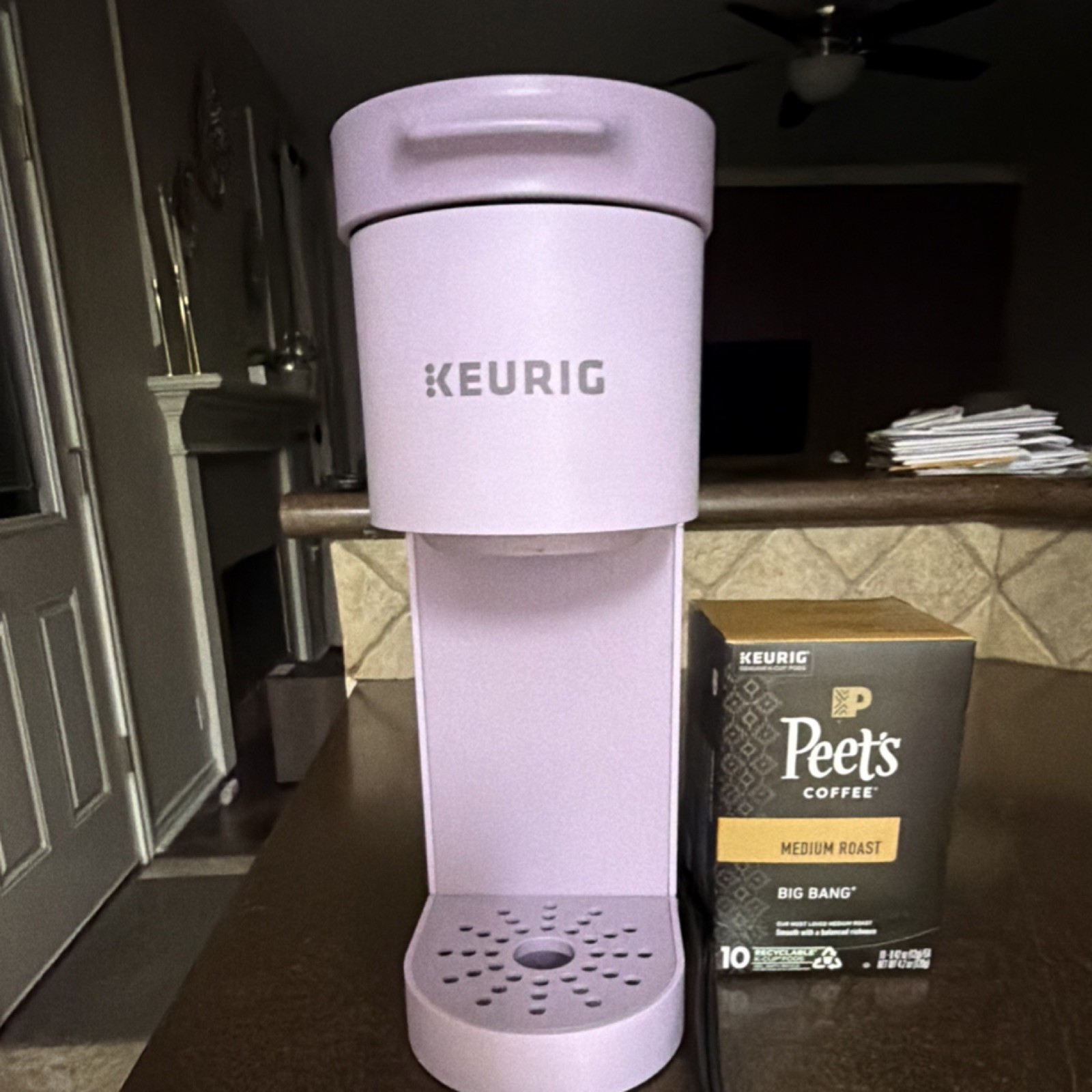 Keurig K-Slim Purple Pod Coffee Machine, K-Cup Compatible, Water Tank, Drip Tray