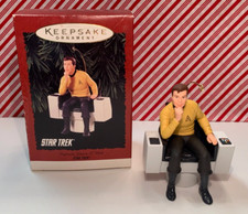 1995 Hallmark Keepsake Ornament Star Trek Captain James T. Kirk - Shatner READ