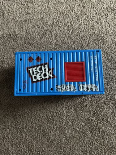 Tech Deck Fingerboard Skateboard Ramps Shipping Container - Picture 2 of 4
