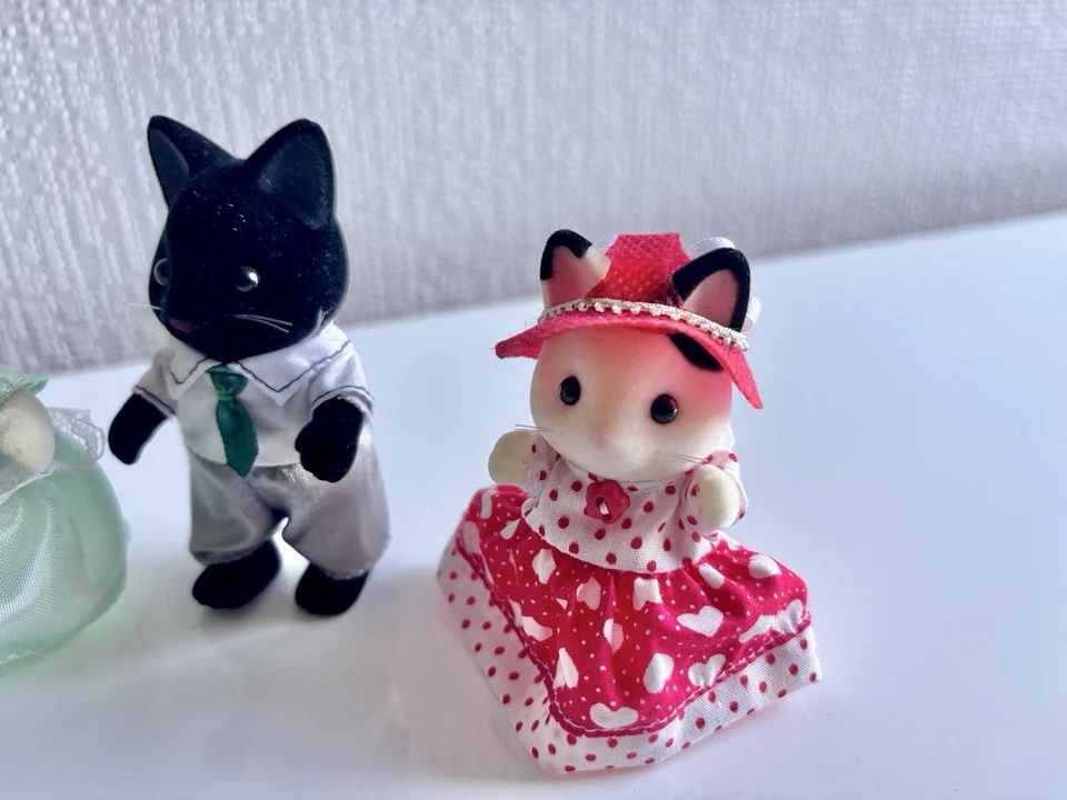 Sylvanian Families Tuxedo Cat Family. Set of 4. - Image 4 of 4