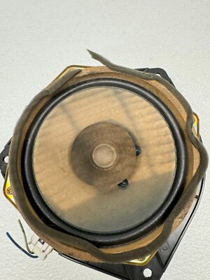 2000-2004 Toyota Tundra Front Right Passenger Side Door Speaker