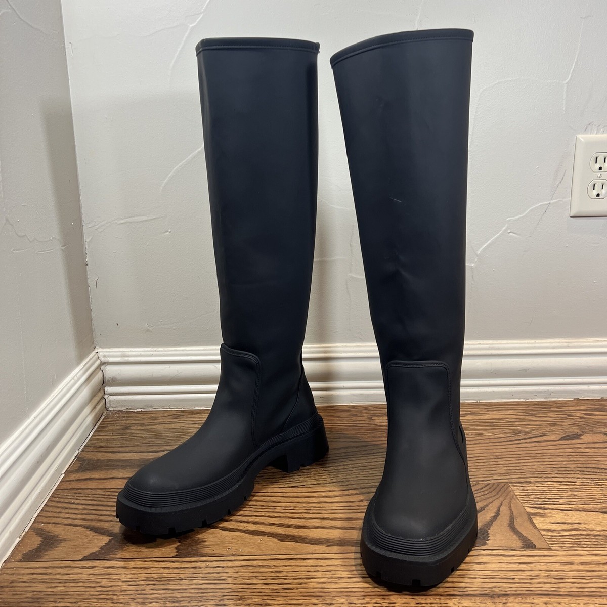 Zara Rubberized Platform Lug Sole Chunky Combat Black Rubber Rain Boots 10  US