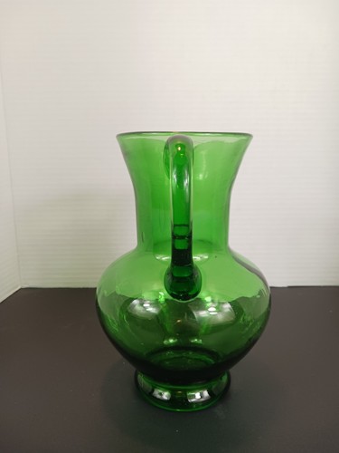 Vintage mundgeblasener grüner Glas Wasserkrug 73/4" hoch Handarbeit siehe Bilder - Bild 16 von 17