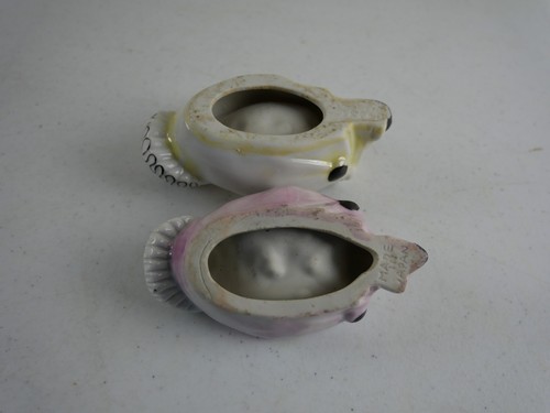 2 Vintage Made in Japan Hand Painted Porcelain Clown Jester Ashtrays NEW - Picture 5 of 6