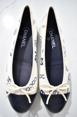Chanel 23P White Navy Blue CC Coco Logo Cap Toe Bow Tie Ballet