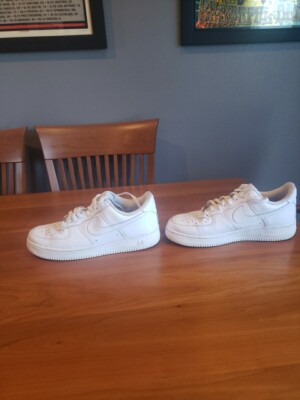 Nike Air Force 1 Men\'s Triple White Athletic Shoes CW2288-111 Low Top Size 10.5 Nike Air Force 1 Low Triple White Sneakers CW2288-111 Men main image 3