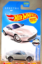 2016 Hot Wheels #112 HW Showroom 2/10 ASTON MARTIN DB10 Gray w/Chrome 10 Spokes