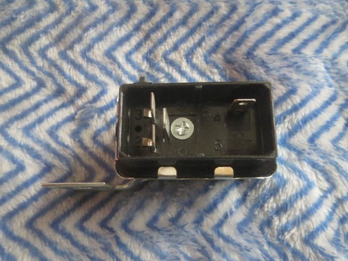 NOS COOLING FAN RELAY 35921 FITS 1984 - 1987 CHRYSLER LEBARON DODGE DAYTONA - Picture 2 of 3