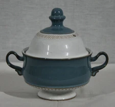 RARE DENBY LANGLEY CASTILE INDIVIDUAL HANDLED SOUP SERVER & LID NEW