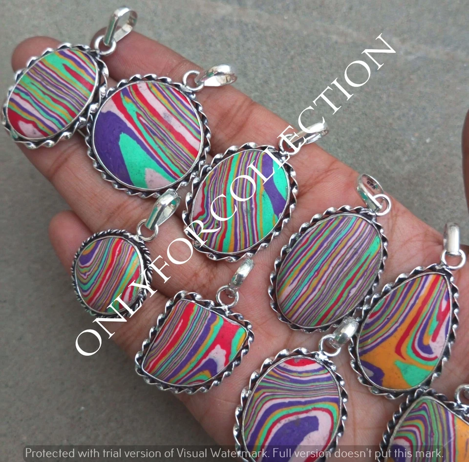 Colgante hecho a mano con piedras preciosas de calílice arco iris enchapado en plata de ley 925 Foto 3 de 3