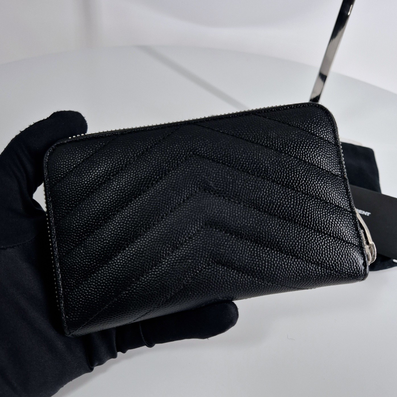 Saint Laurent Matelassé Portafoglio Piccolo con Zip Argento Nero (481407) 130799236