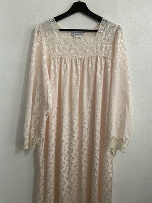 New Vintage Christian Dior Women s Nightgown Pastel Pink M Neiman Marcus J31